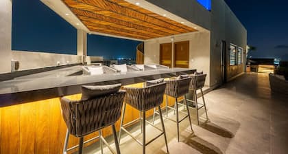 Kippal Penthouse Unwind in Style
