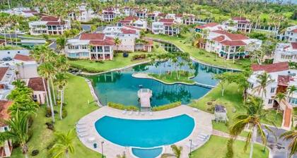 Family Villa Oleana Waterviews Oceanfront With Water and Generator