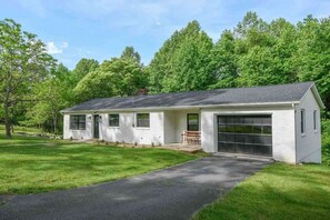 House | 5 bedrooms, Internet - Time to Wine Down - Family Home (Afton)
