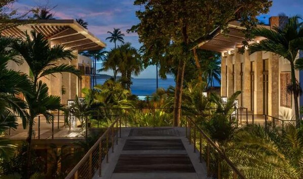 Villa - Villa Granada at Dorado Beach Resort Pool Nearby (Dorado)