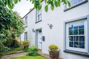 House | 3 bedrooms, Internet - Hall House 3 Bedroom House St Florence (Tenby)