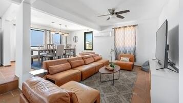 4 bedrooms