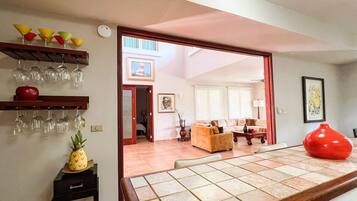 3 habitaciones y escritorio