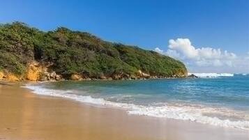 Villa | 3 bedrooms, desk