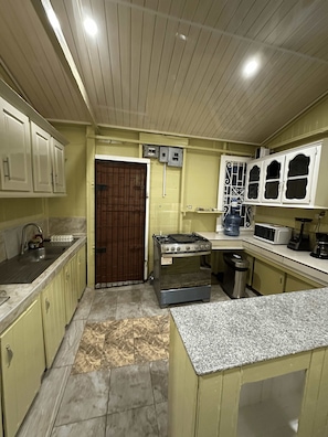 4 habitaciones y acceso a internet