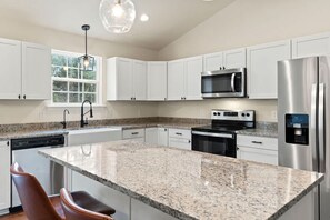 House | 5 bedrooms, Internet