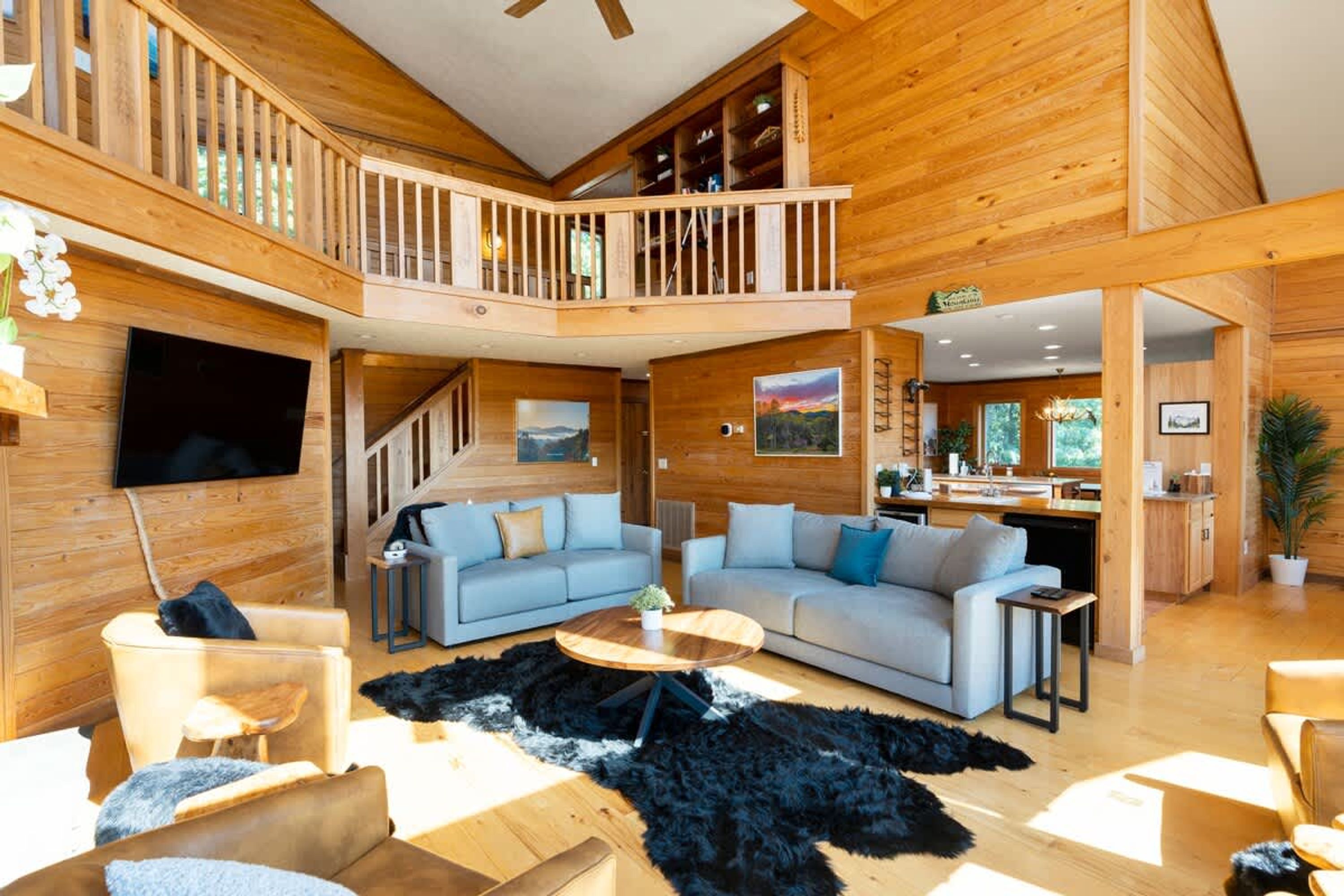 House | 5 bedrooms, desk, Internet