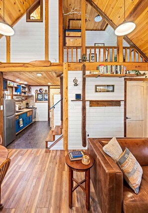 Suite | 3 bedrooms, Internet - Blue Ridge Beech Cabin (Monroe)