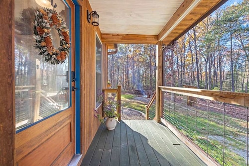 Blue Ridge Beech Cabin