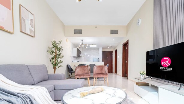 Apartment, Smoking | 1 bedroom - Stunning 1BR With Golf View in Sports City (Dubai)