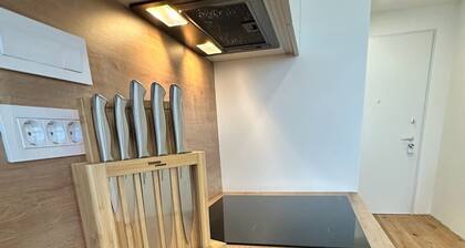 Garden Residence - Premium Alpine View Apartment