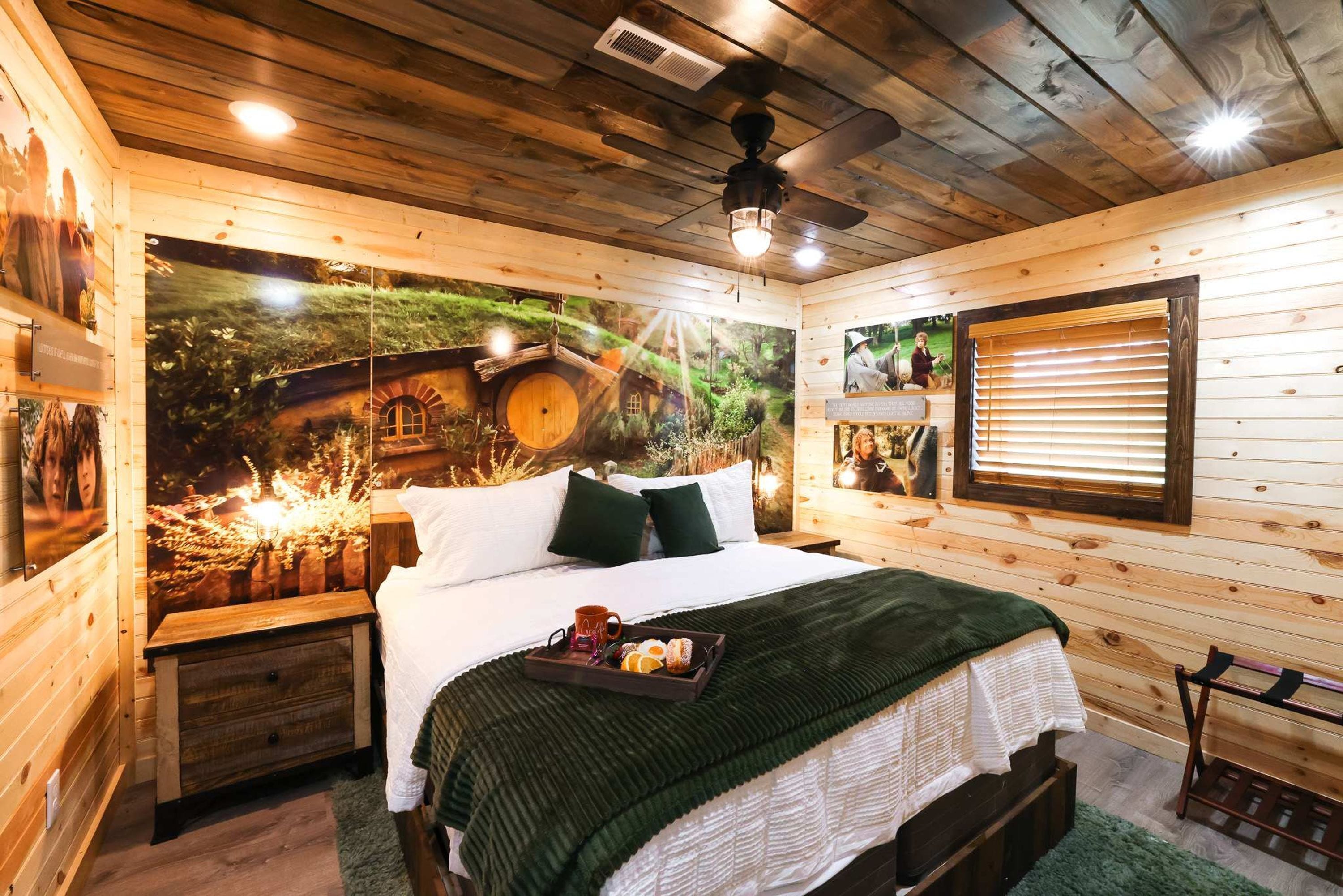 Suite, Accessible | 6 bedrooms, Internet