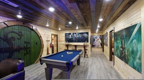 Suite, Accessible | 6 bedrooms, Internet