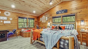 House, Accessible - Enchanted Romance Mountain Views Heart Shaped Tub Hot Tub Private (Sevierville)