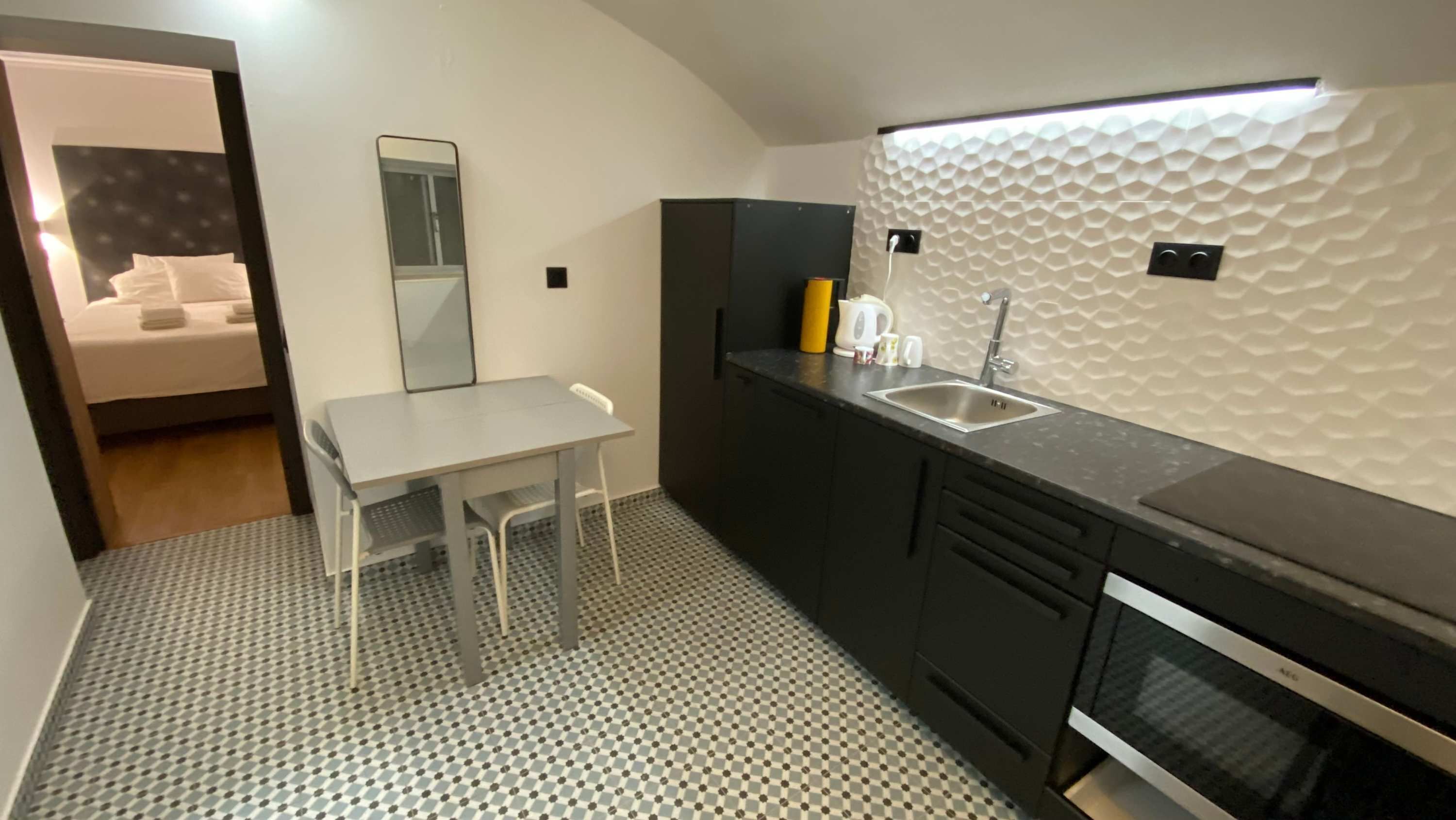 Huis | 1 slaapkamer, een bureau, geluiddichte muren, internet