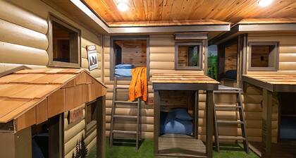 Bigfoot Bunkhouse Pool Views Theater Arcade Firepit Book Now