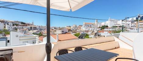 House | Terrace/patio