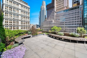 House | Exterior - 17john: Classic Queen Studio Apartment (New York)
