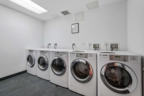 1 bedroom - 17john: Classic Queen Studio Apartment (New York)