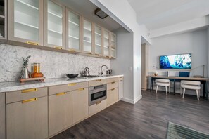 Apartment | Exterior - 17john: Premier King Studio Apartment (New York)