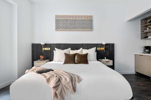 Apartment | Exterior - 17john: Premier King Studio Apartment (New York)