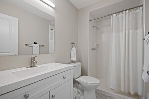 Apartment | 2 bedrooms, Internet