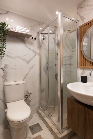 2 bedrooms, Internet - Marina 5 Resort New Alamein By Seven Seasons (Al-Hammam)