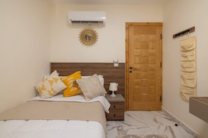 2 bedrooms, Internet - Marina 5 Resort New Alamein By Seven Seasons (Al-Hammam)