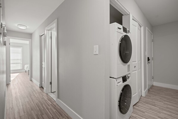 2 bedrooms, Internet