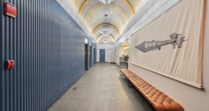 17john: Classic King Studio Apartment