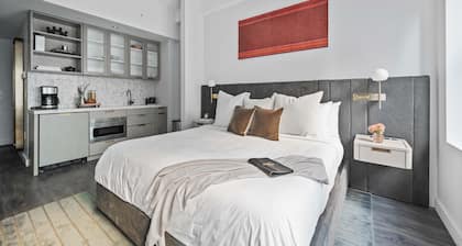 17john: Classic King Studio Apartment