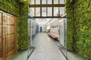 Apartment | 1 bedroom - 17john: Classic King Studio Apartment (New York)