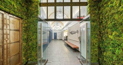 17john: Classic King Studio Apartment