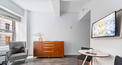 17john: Queen Studio Apartment - Disability Access