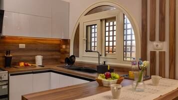 Apartemen | 4 kamar tidur dan internet