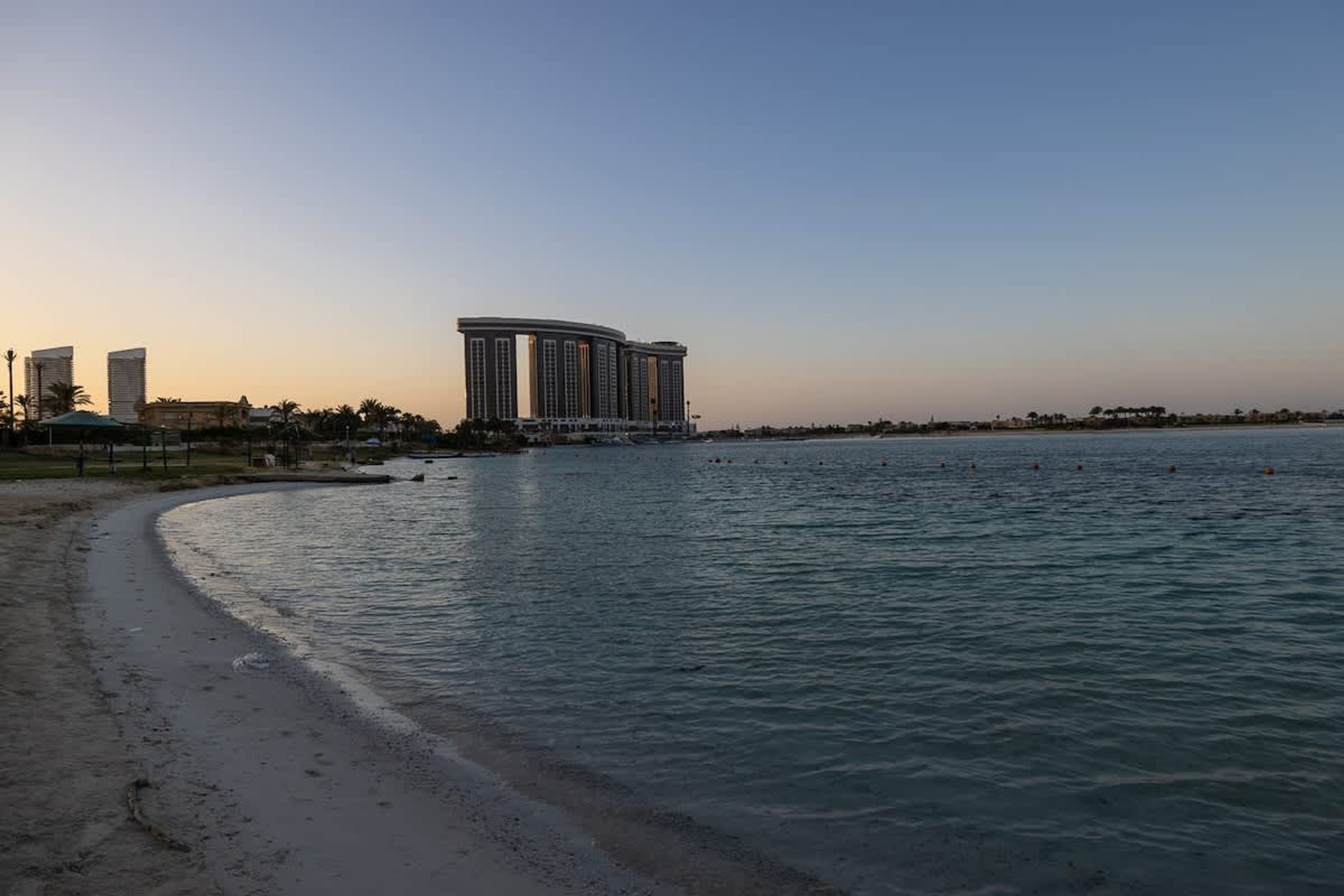 公寓 | 4 間臥室、網路服務