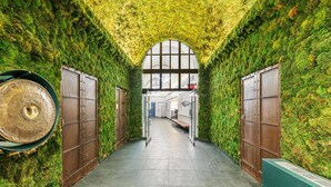House | Exterior - 17john: Junior King Studio (New York)