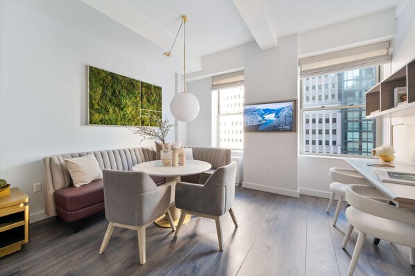 Unclassified image, 1 of 91, button - 17john: Luxury One Bedroom Apartment (New York)