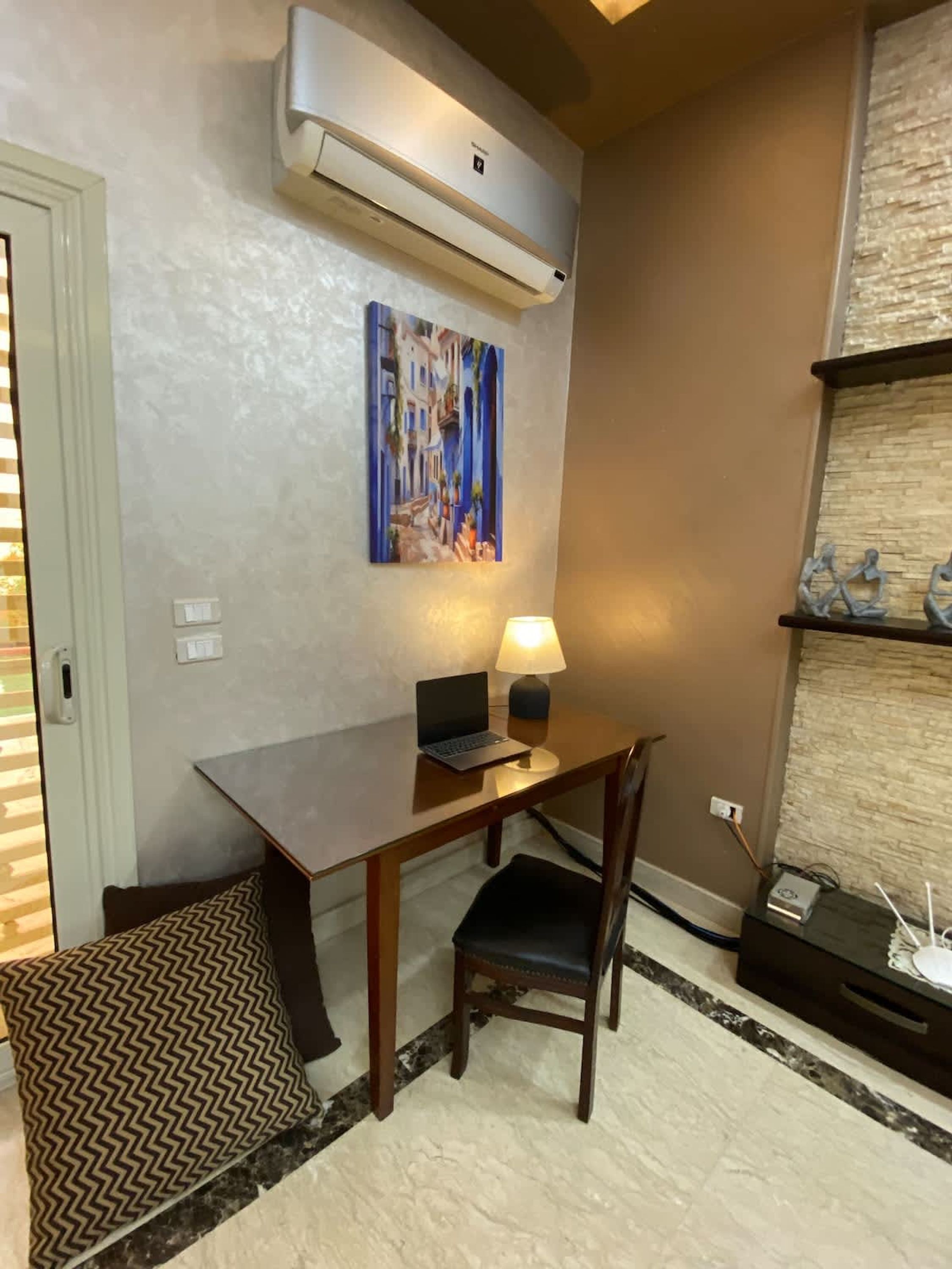 3 bedrooms, Internet