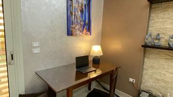 3 bedrooms, Internet