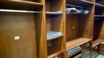 Villa | 3 bedrooms, Internet