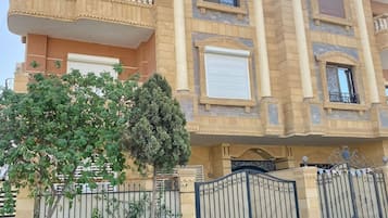 3 bedrooms, Internet