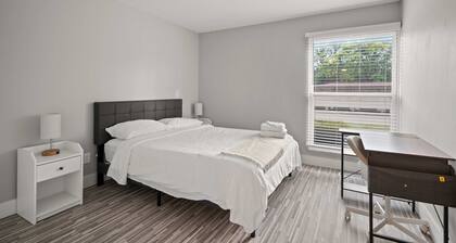Tranquil 2BR 2BA Getaway for the Family