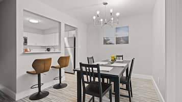 Apartment | 2 bedrooms, Internet