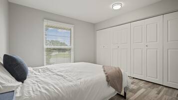 Apartment | 2 bedrooms, Internet