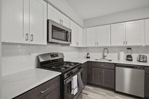 Apartment | 2 bedrooms, Internet