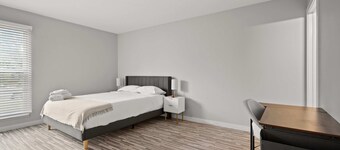 Family Friendly 2BR 2BA in the City
