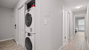 Apartment | 2 bedrooms, Internet