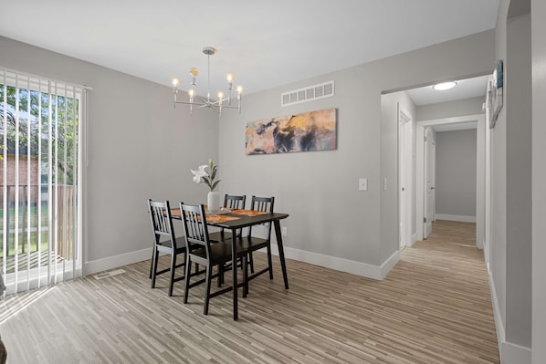 Apartment | 2 bedrooms, Internet