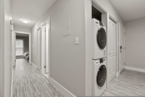 2 bedrooms, Internet